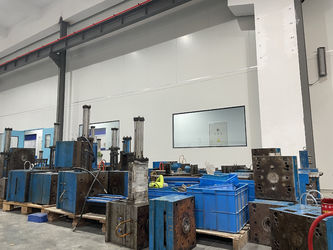 CINA NINGBO XINYAN PACKAGING CO.,LTD