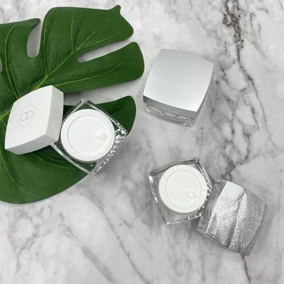 Guci Kosmetik Plastik Hitam Krim 15g 50g Lurus - Tepi Sudut Warna Disesuaikan