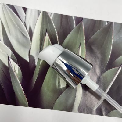 Pompa Perawatan Plastik Perak 0.2ML / T Pelembab Tangan 20/410 Penutupan Logam