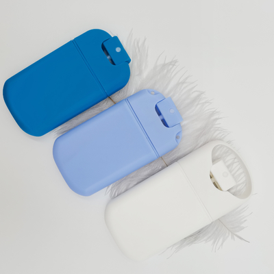 Semprotan Botol Kartu Isi Ulang 20ml 30ml Dengan Tutup Desain Bahu Bulat Lanyard Silikon